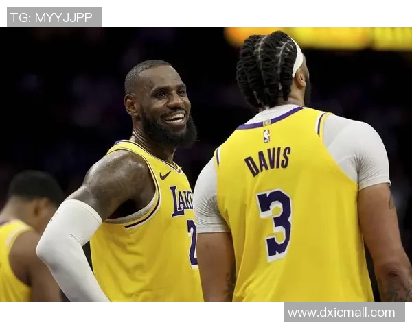 CCTV5直播湖人对决热火总决赛精彩瞬间回顾与分析