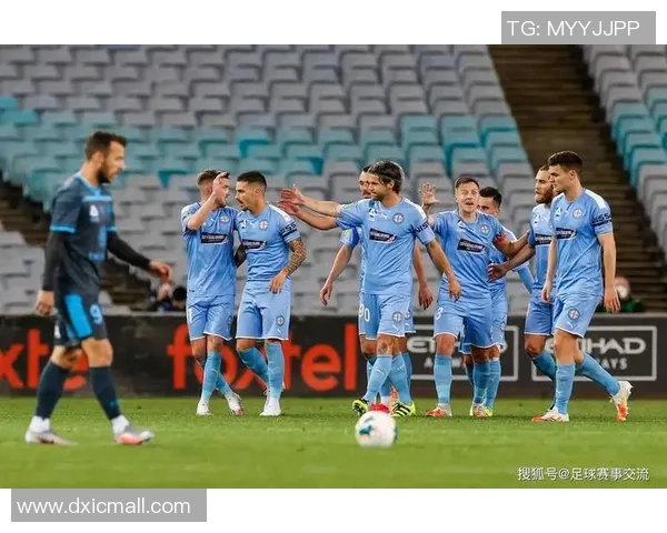 广岛三箭与川崎前锋球衣颜色对比分析及其背后的文化意义 广岛三箭与川崎前锋球衣颜色对比分析及其背后的文化意义