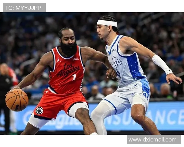 哈登燃尽了!轰35+10+11破纪录难阻快船5连败 泰伦卢无法光速食言 哈登燃尽了!轰35+10+11破纪录难阻快船5连败 泰伦卢无法光速食言